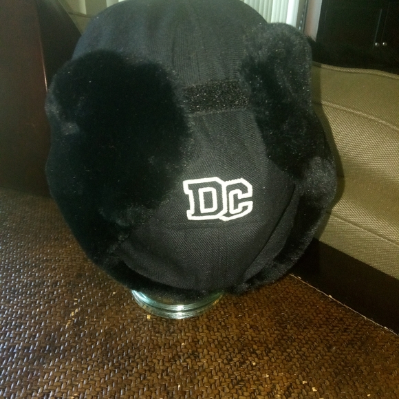 Hat - Picture 4 of 5